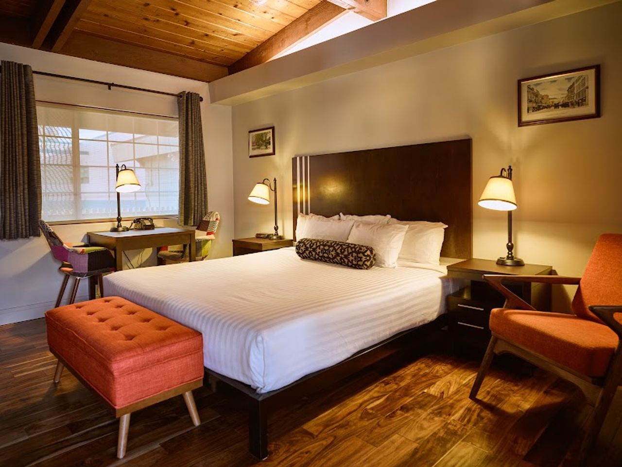 Photo of Timbers Inn - Room, King Bed