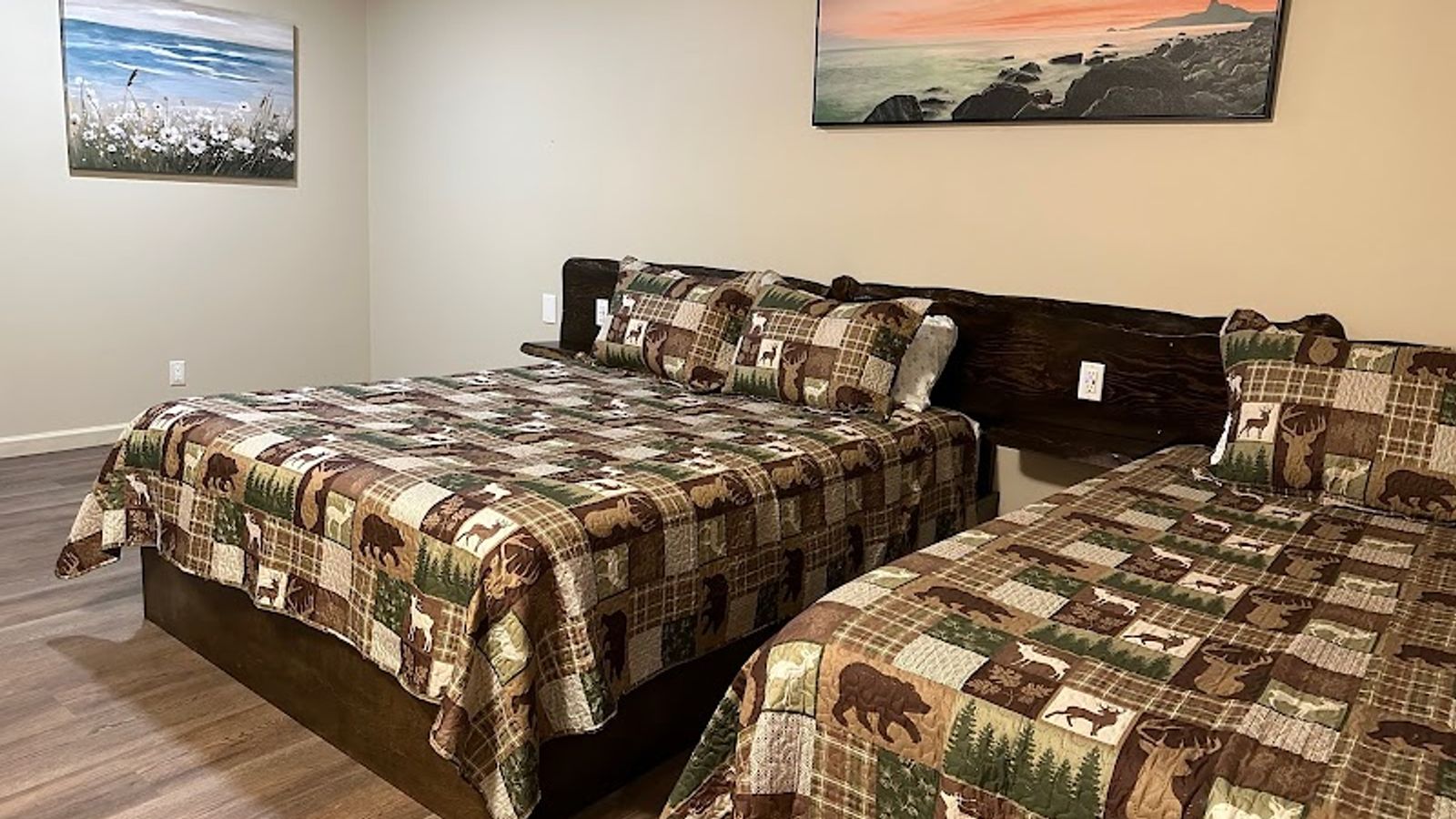 Photo of Crater Lake Gateway-Highway 140