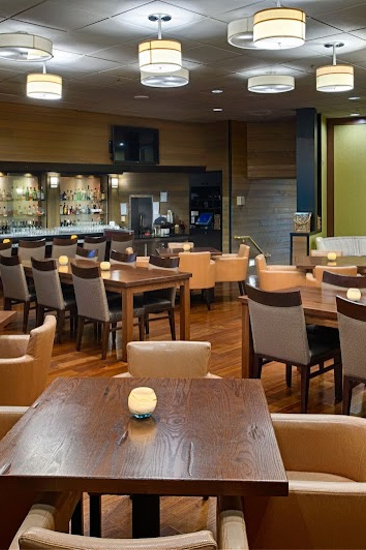 Photo of DoubleTree by Hilton Hotel Seattle Airport