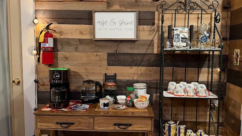 Photo of Mountain Meadows Inn Bed & Breakfast - Coffee, coffee grinder, stash teas and herbal teas
