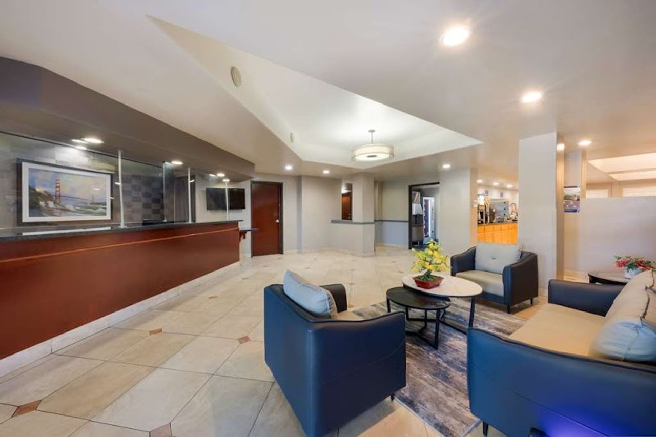 Photo of Best Western Lanai Garden Inn & Suites