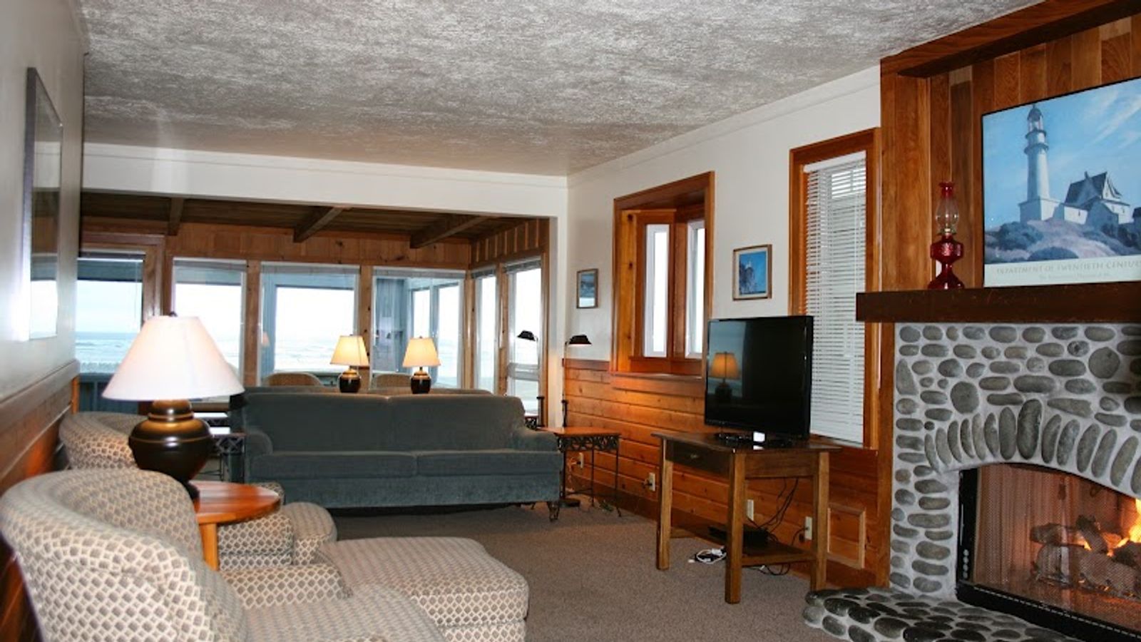 Photo of The Waves Oceanfront Lodging