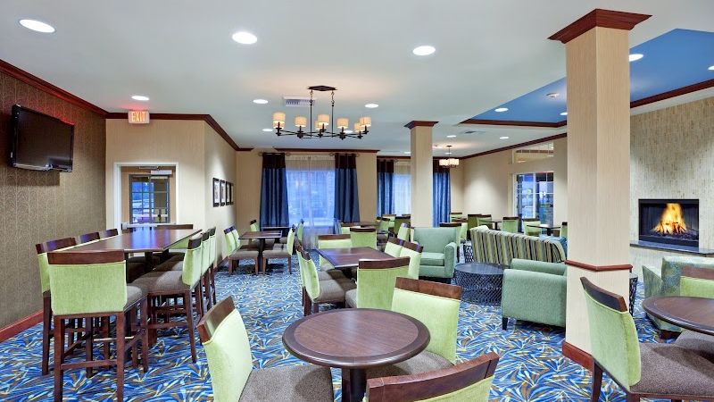 Photo of Holiday Inn Express & Suites Sequim, an IHG Hotel