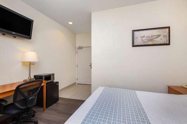 Photo of La Quinta Inn & Suites by Wyndham Tulare