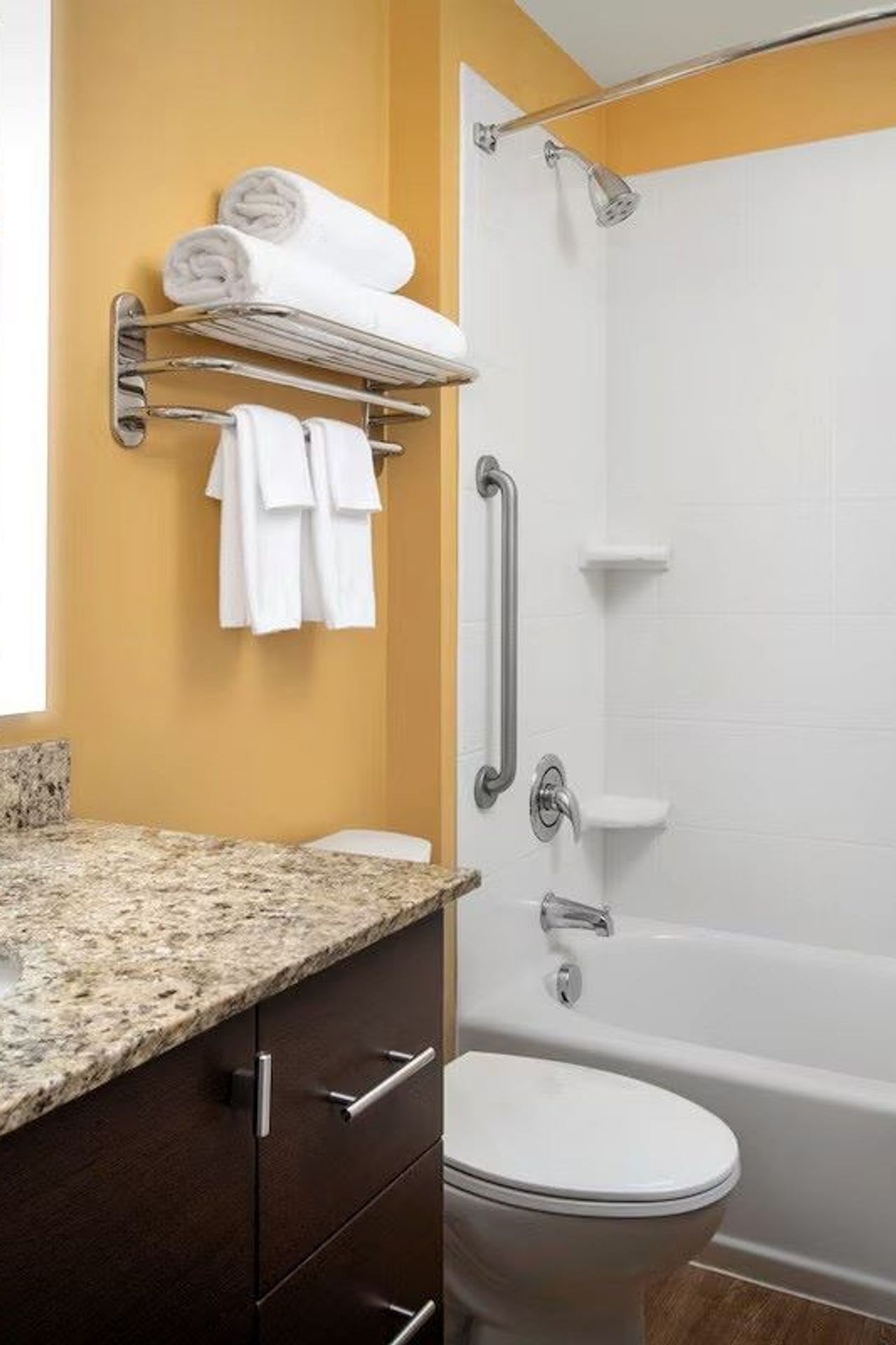TownePlace Suites Portland Vancouver - Bathroom