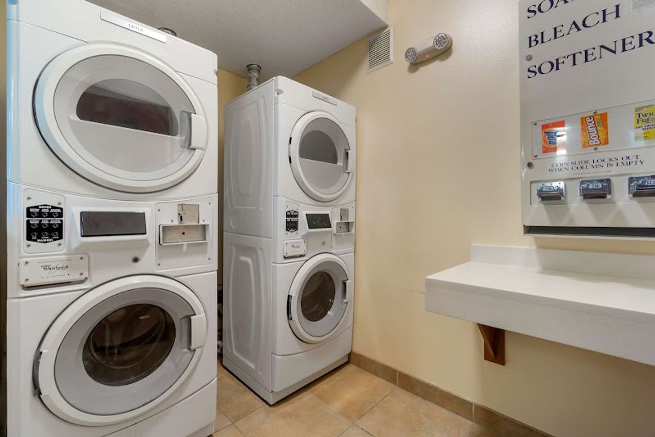 Photo of Best Western Plus Park Place Inn & Suites