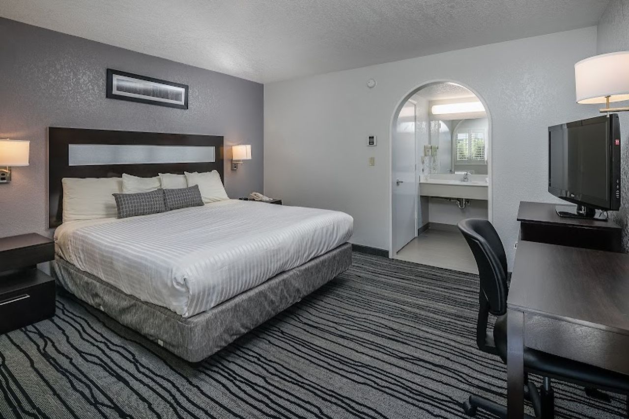 Photo of Redwood Creek Inn