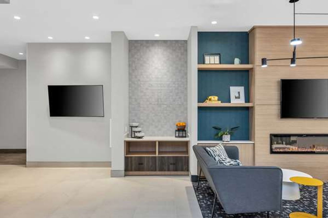 Photo of La Quinta Inn & Suites by Wyndham San Jose Airport-Downtown