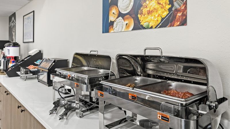 Photo of Red Lion Inn & Suites Deschutes River Bend