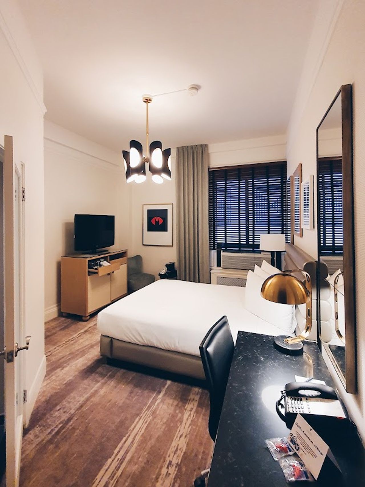 Photo of Galleria Park Hotel