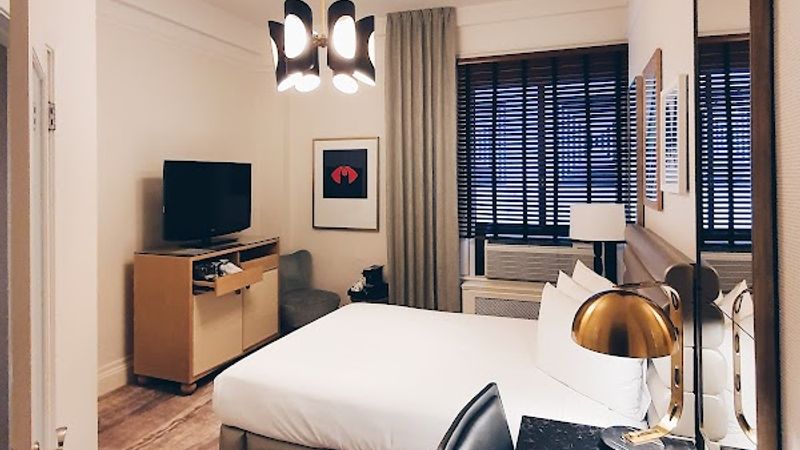 Photo of Galleria Park Hotel