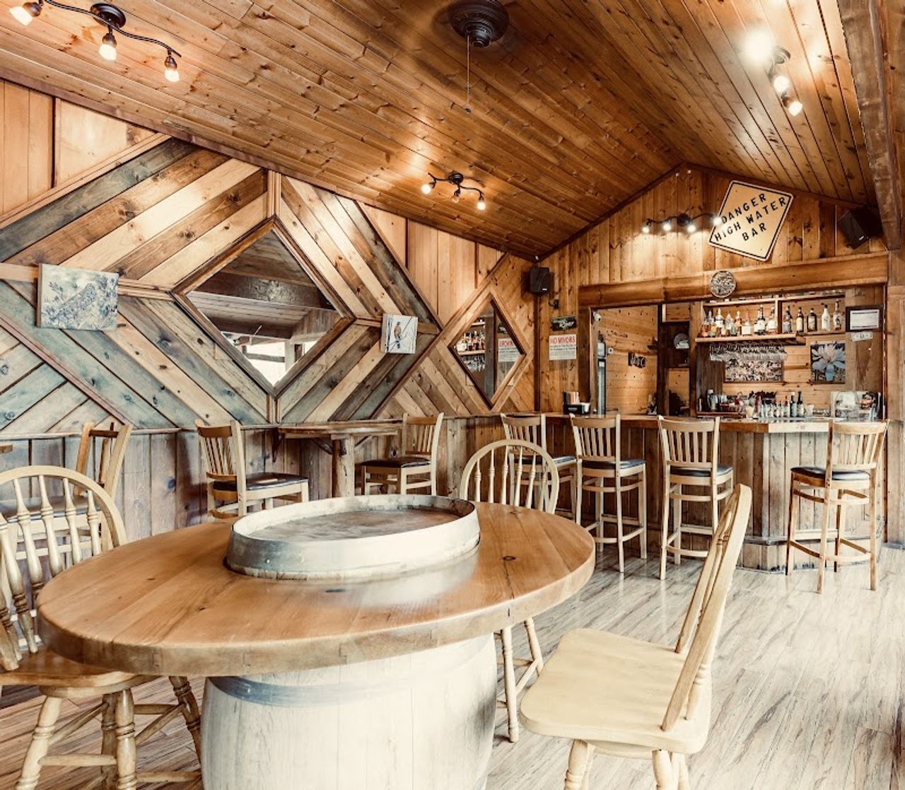 Photo of The Lindsay Lodge & Restaurant