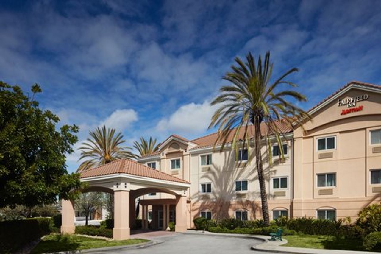 Photo of Fairfield Inn & Suites San Francisco San Carlos