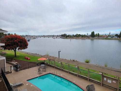 Photo of Executive Inn & Suites