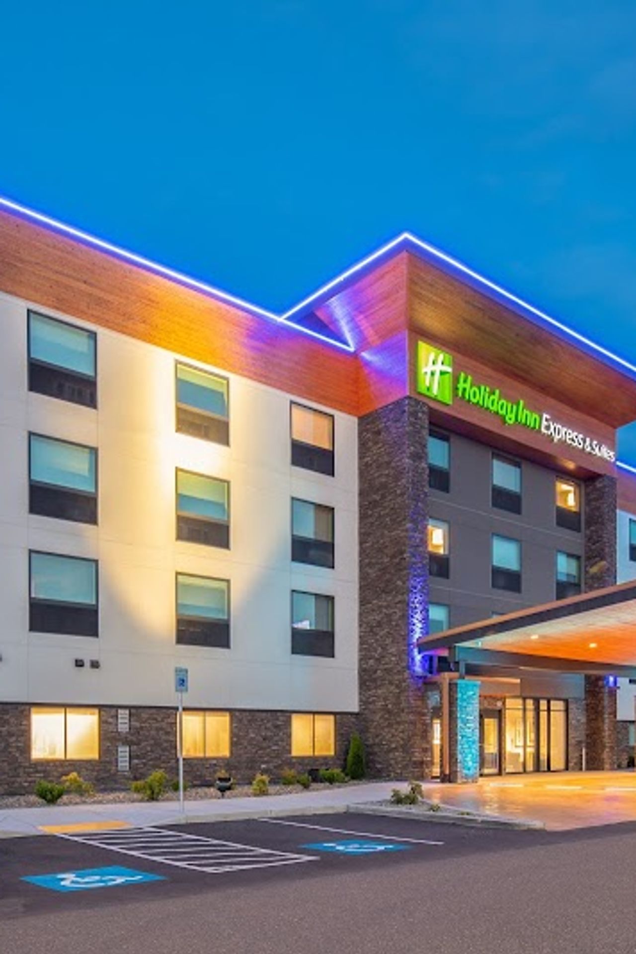 Photo of Holiday Inn Express & Suites Camas- Vancouver, an IHG Hotel
