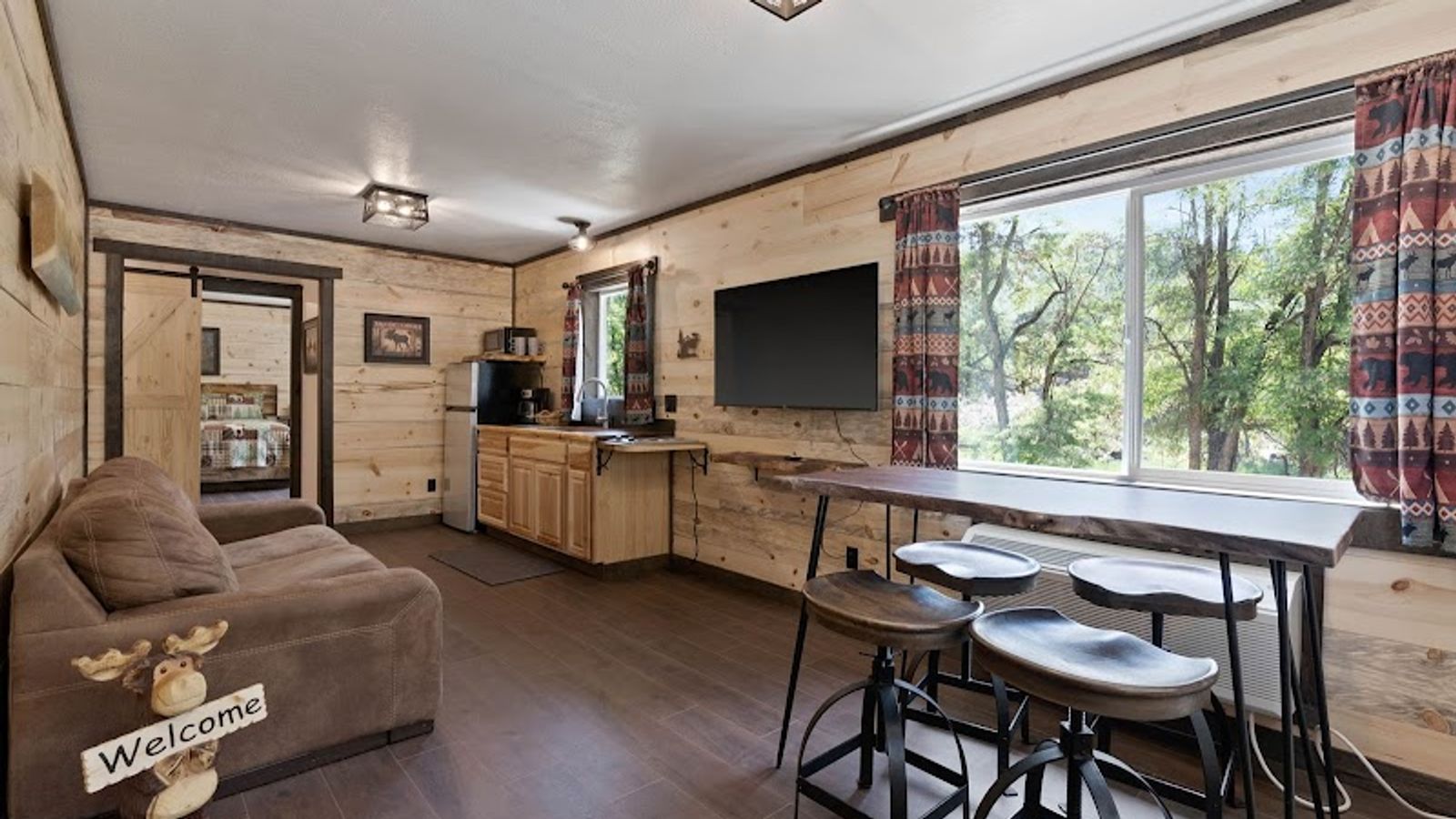 Photo of Lake Village Lodge