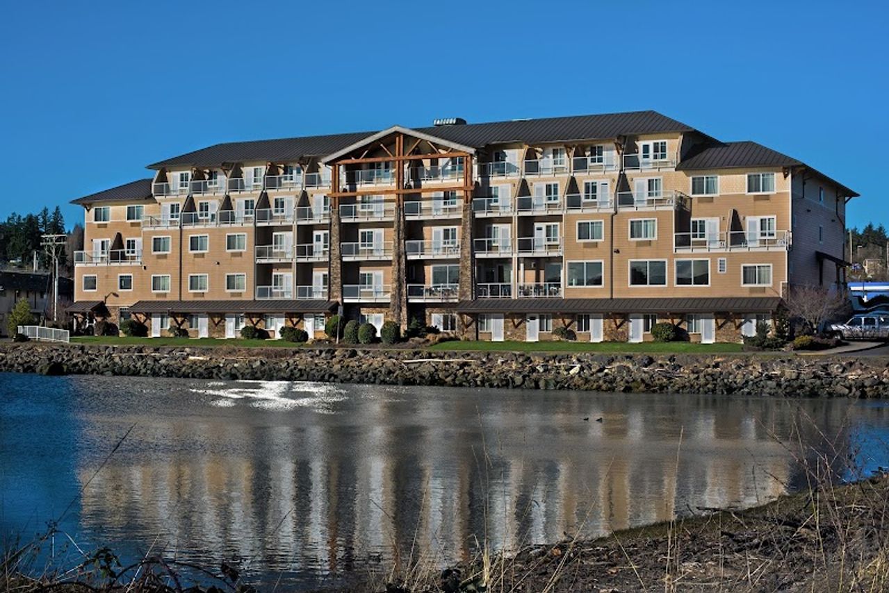 Photo of Oxford Suites Silverdale