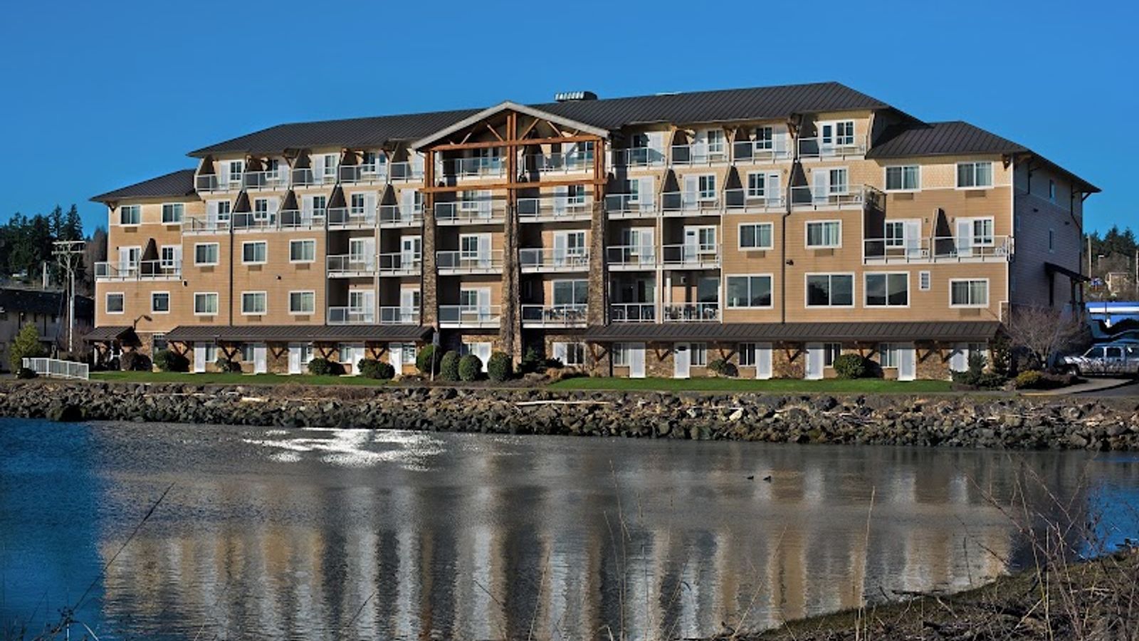 Oxford Suites Silverdale