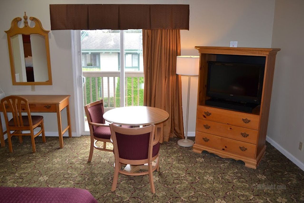 Photo of The Miramar Inn & Suites