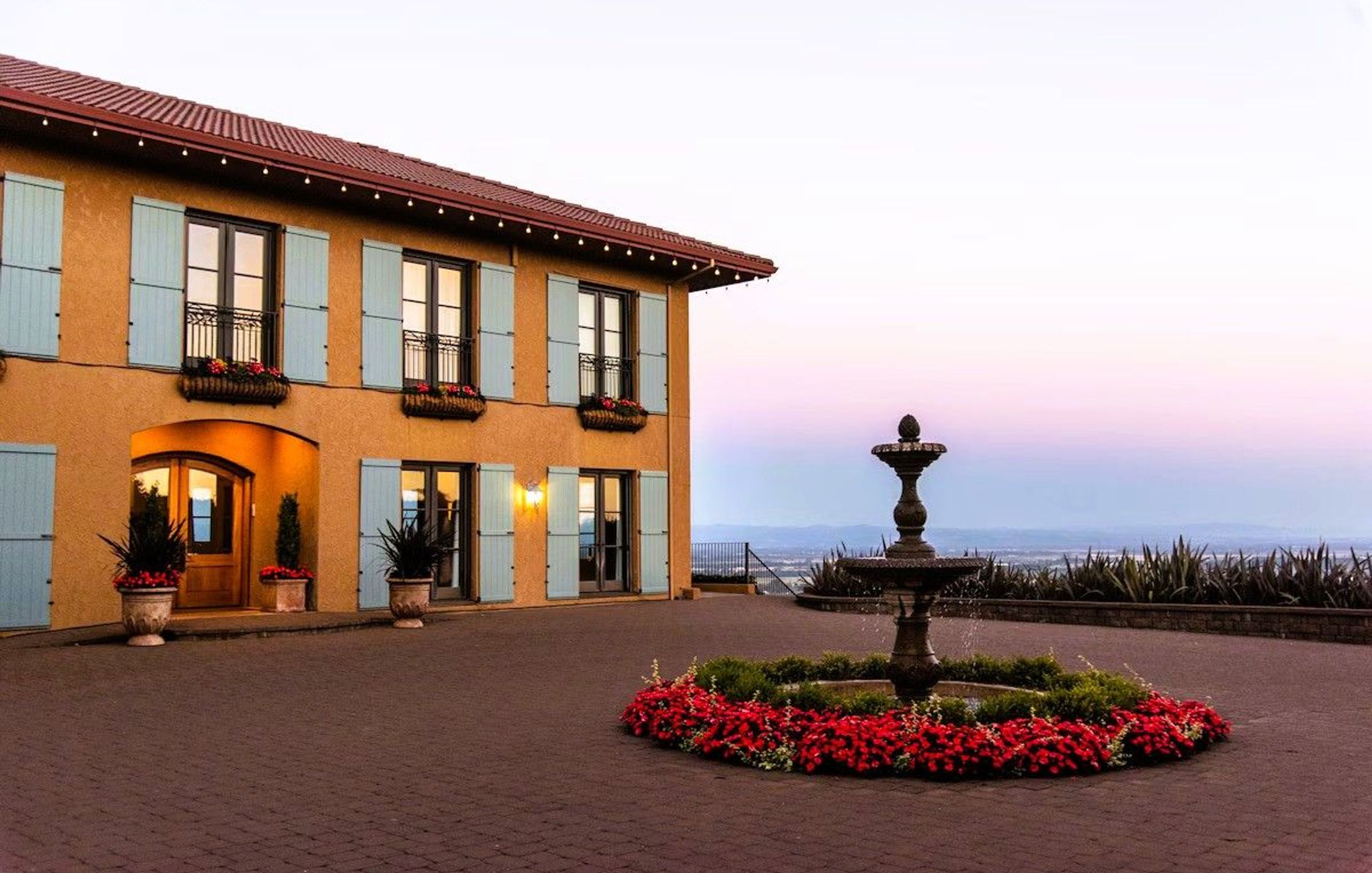 Black Walnut Inn & Vineyard