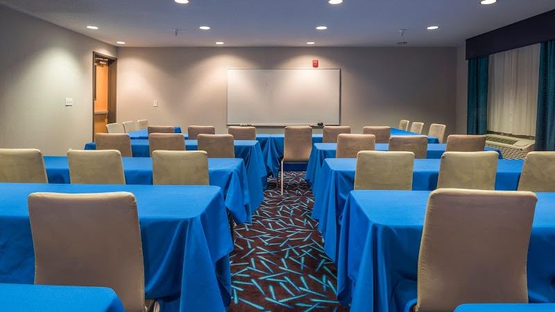 Photo of Holiday Inn Express & Suites Livermore by IHG