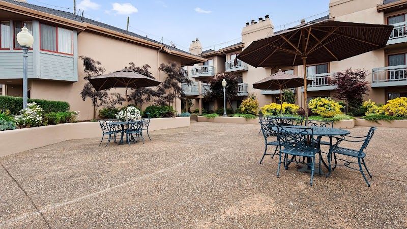 Photo of Victorian Inn - Rooftop of Hotel Victorian Inn, Outdoor seating area