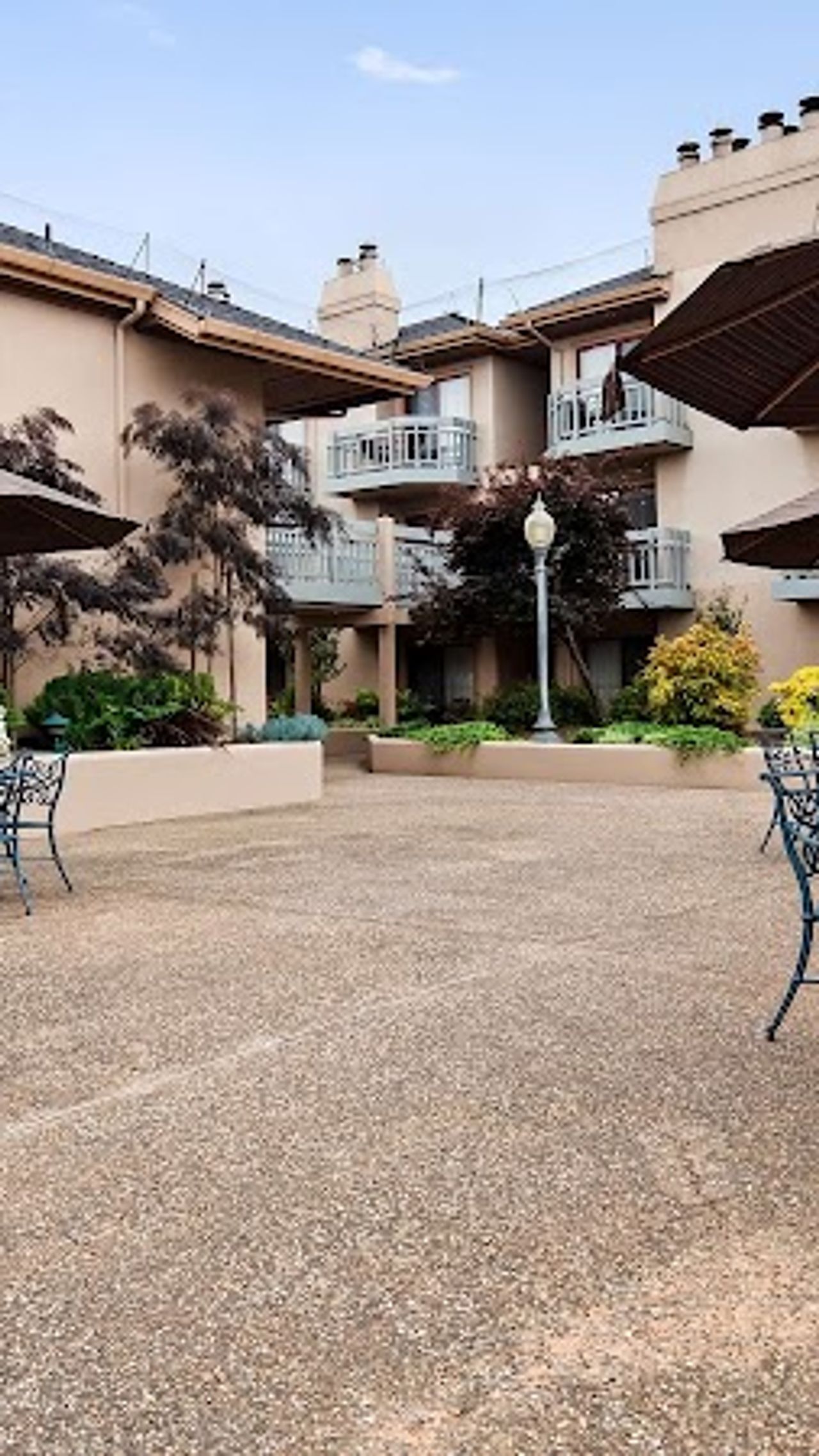 Photo of Victorian Inn - Rooftop of Hotel Victorian Inn, Outdoor seating area