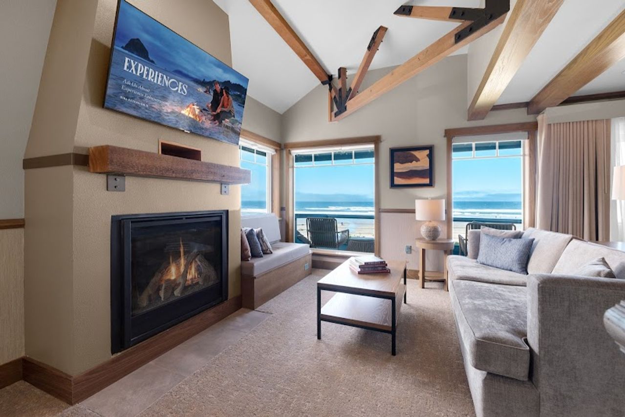 Photo of Stephanie Inn & Dining Room