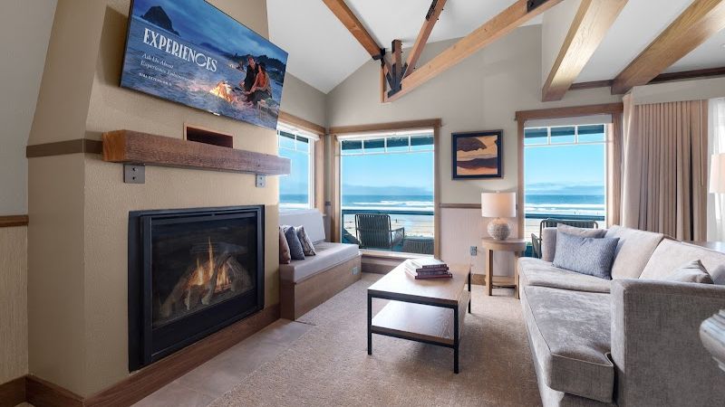 Photo of Stephanie Inn & Dining Room