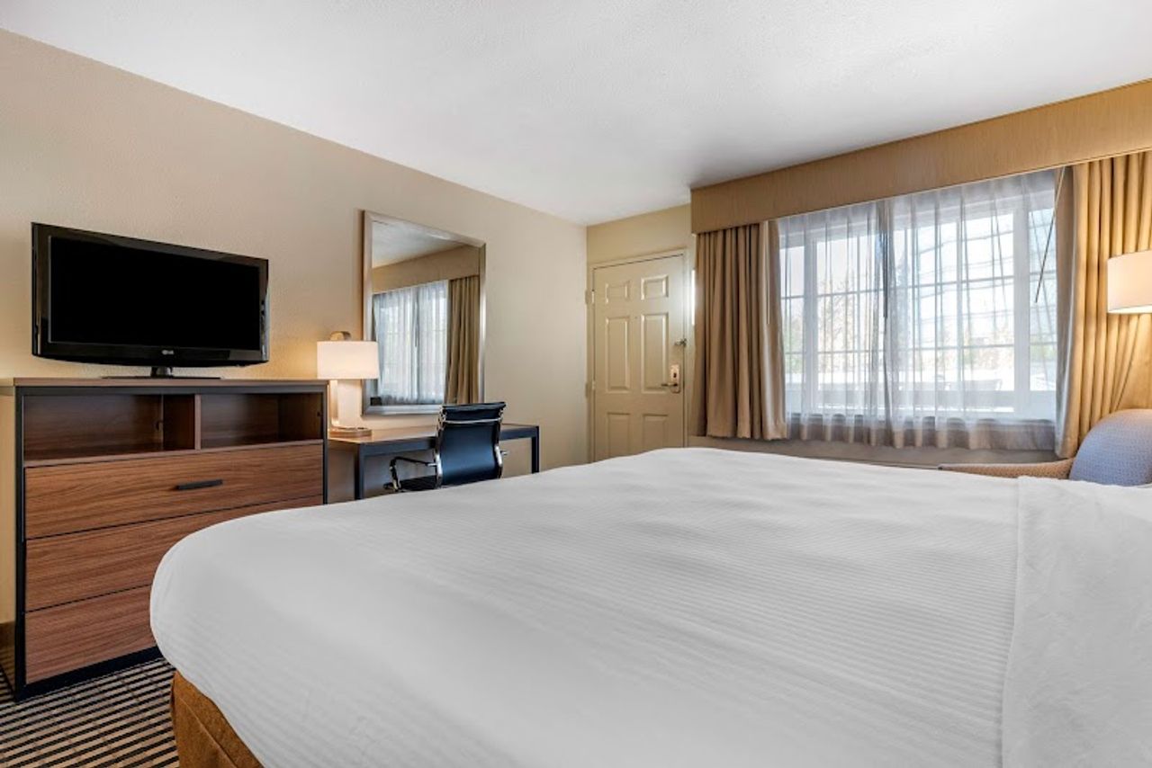 Photo of Best Western Town House Lodge