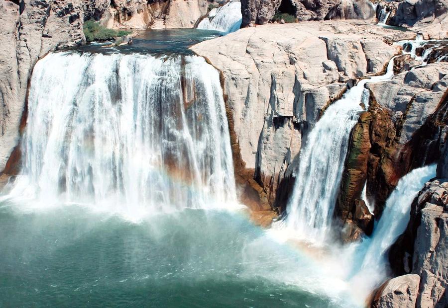 Shoshone Falls near Twin Falls, Idaho, USA