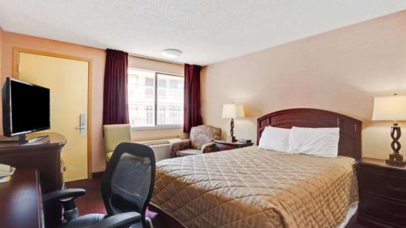 Photo of Days Inn by Wyndham Seattle South Tukwila