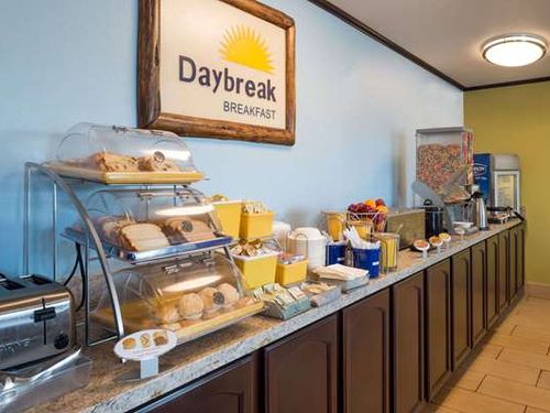 Photo of Days Inn & Suites by Wyndham Spokane Airport Airway Heights