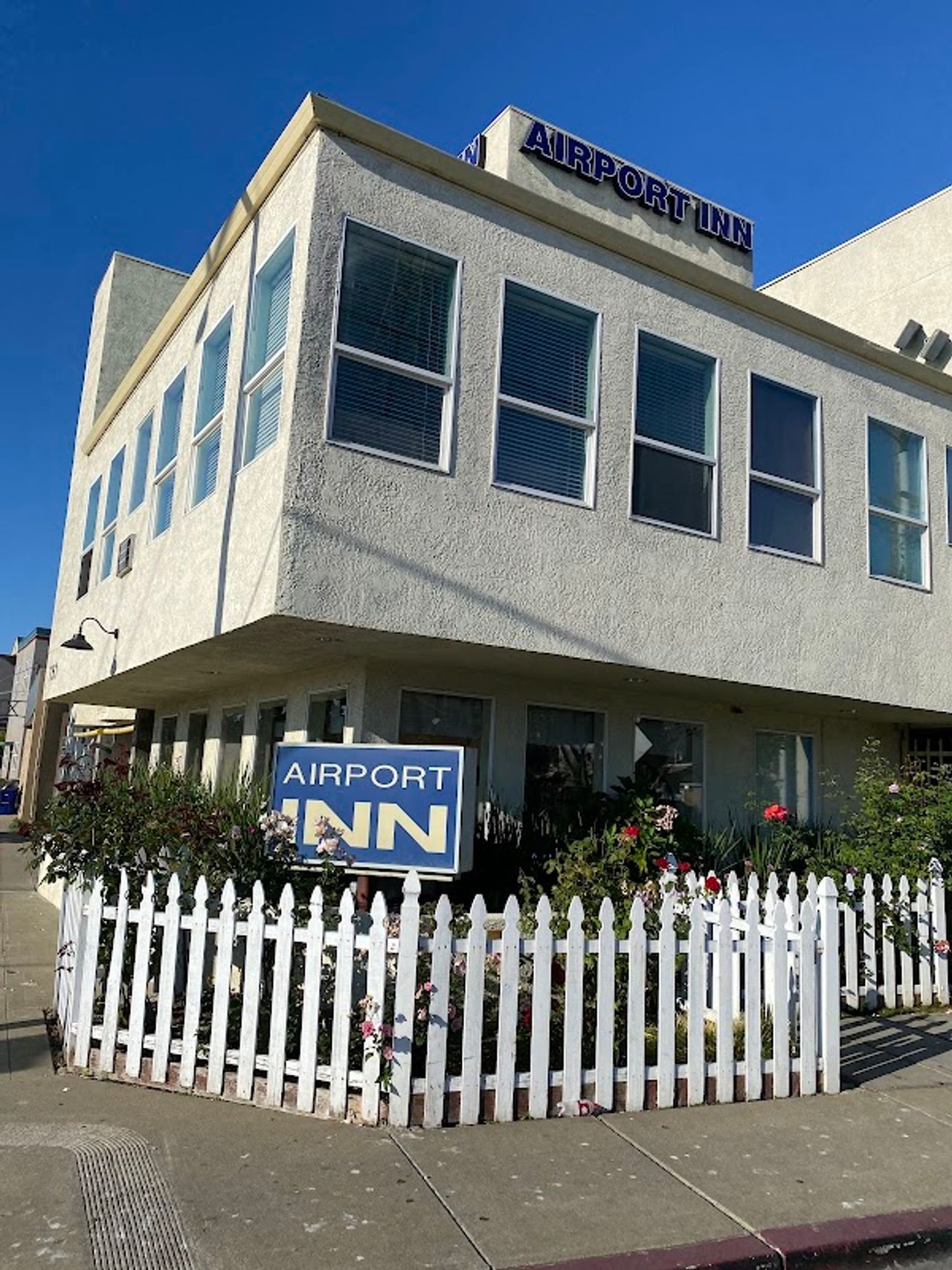 Photo of Airport Inn