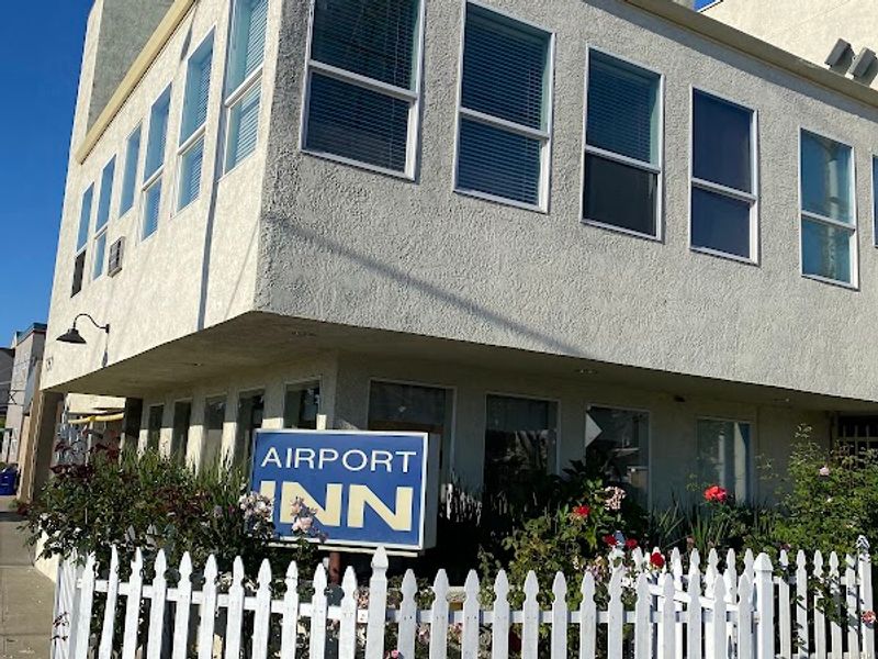 Photo of Airport Inn