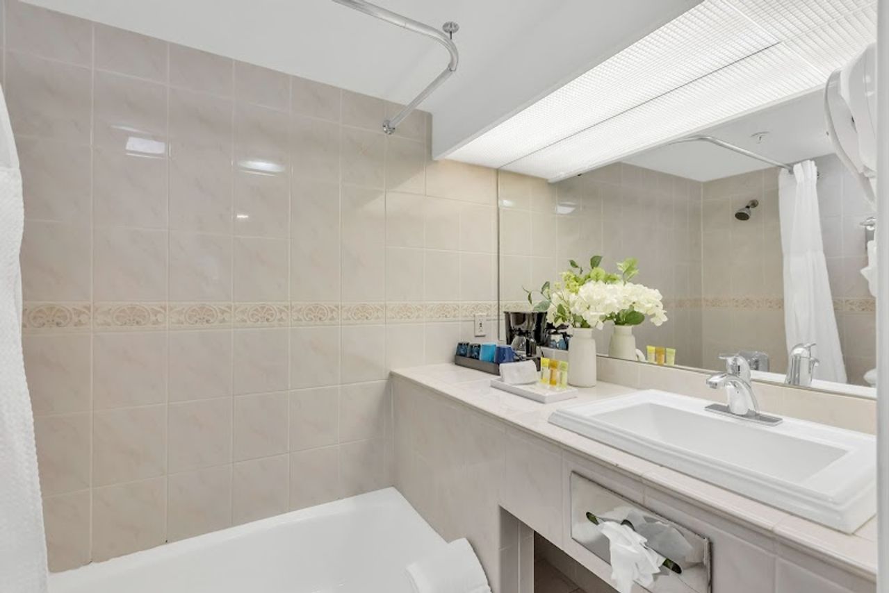 Photo of Napa Valley Hotel and Suites