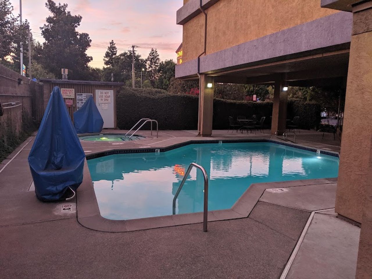 Photo of Governors Inn Hotel Sacramento