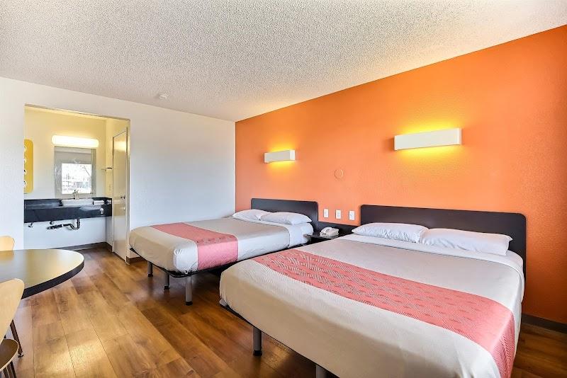 Photo of Motel 6 Oakland, CA - Embarcadero