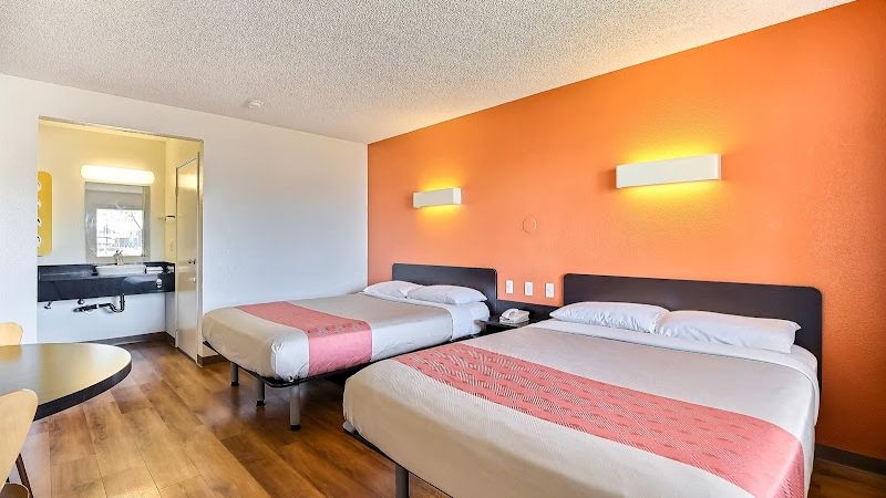 Photo of Motel 6 Oakland, CA - Embarcadero