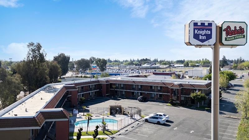 Photo of Knights Inn Madera
