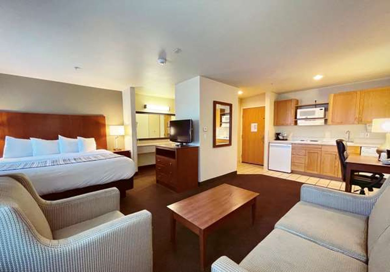 Photo of Country Inn & Suites by Radisson, Bend, OR