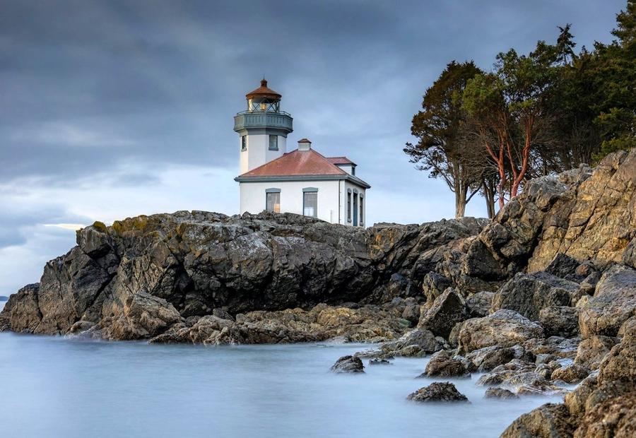 Lime Kiln Lighthouse, Lighthouse Road, Friday Harbor, Washington, USA