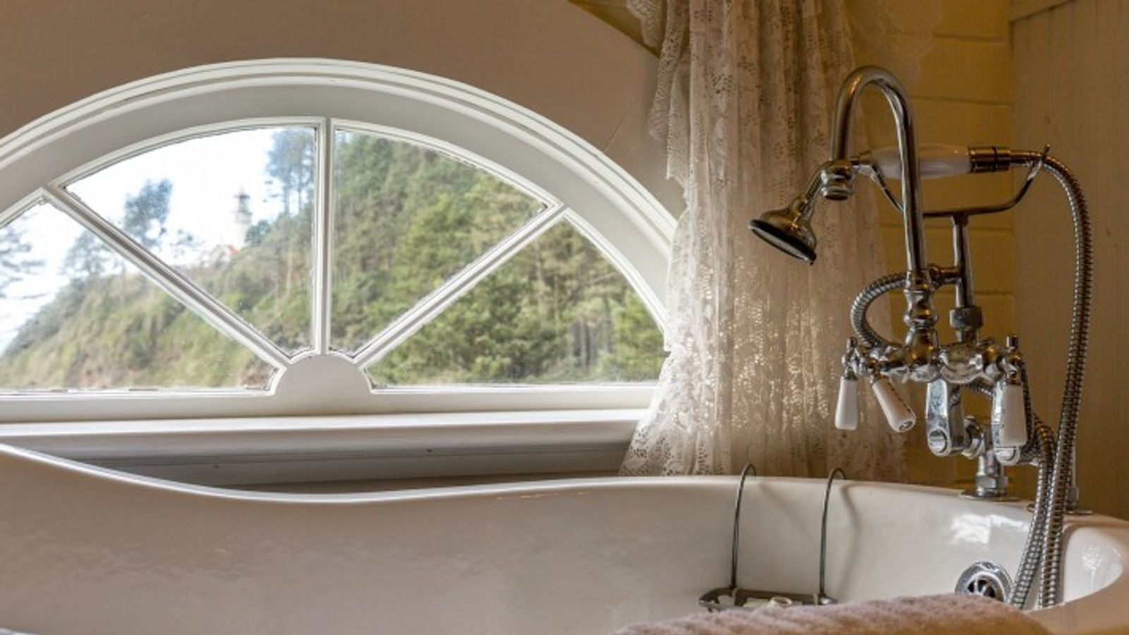 Photo of Heceta Lighthouse Bed & Breakfast