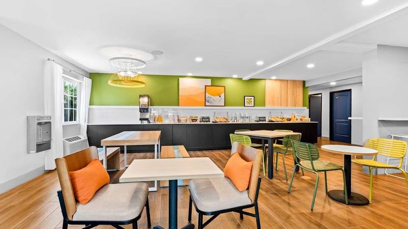 Photo of Spark by Hilton Modesto