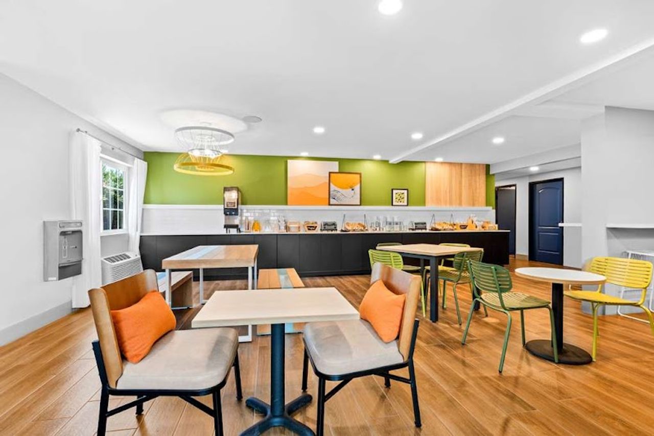 Photo of Spark by Hilton Modesto