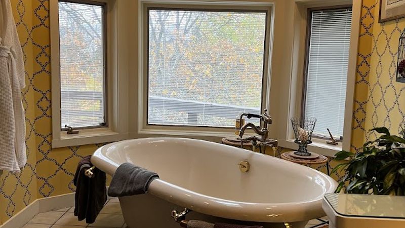 Photo of Country Willows Inn & Estate