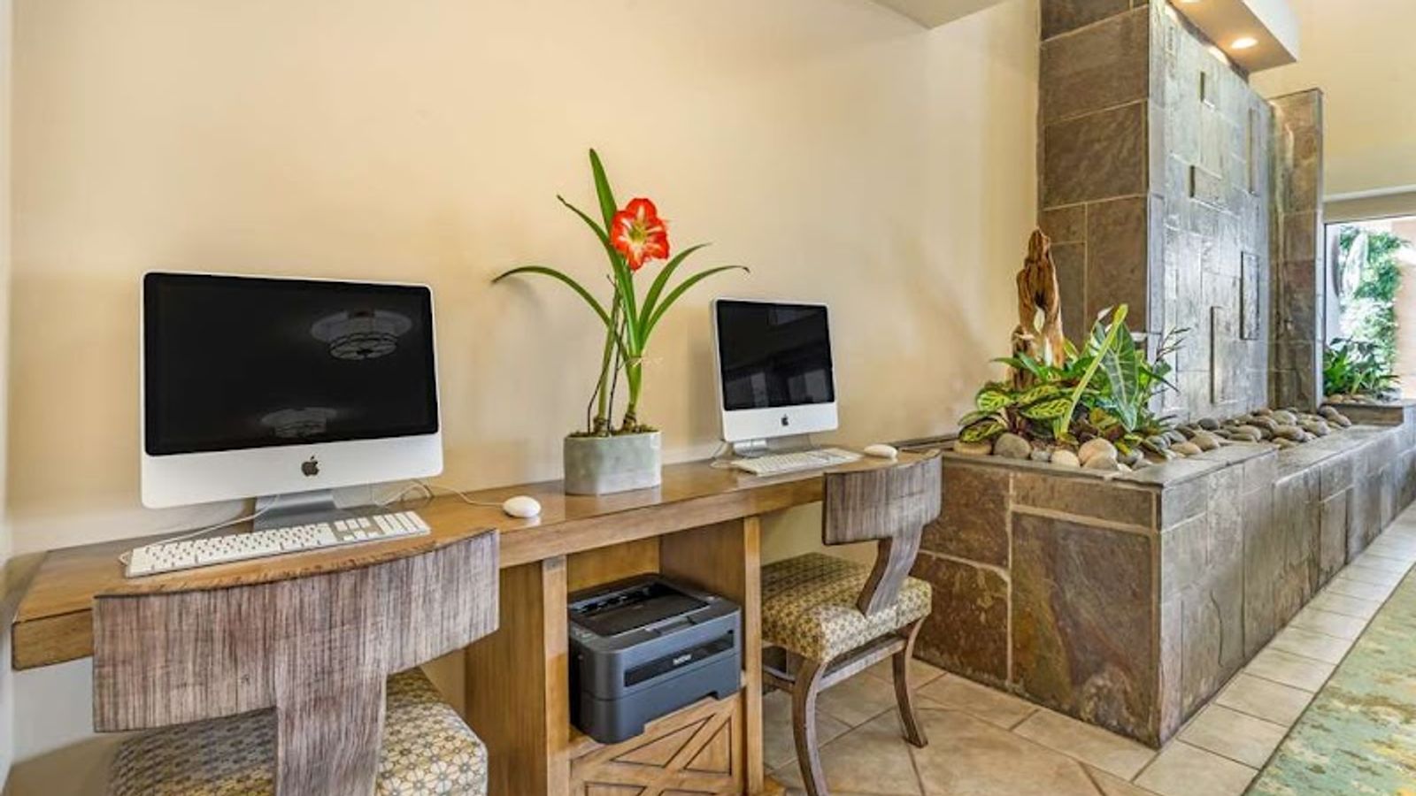 Photo of Best Western Plus Monterey Inn - Business center