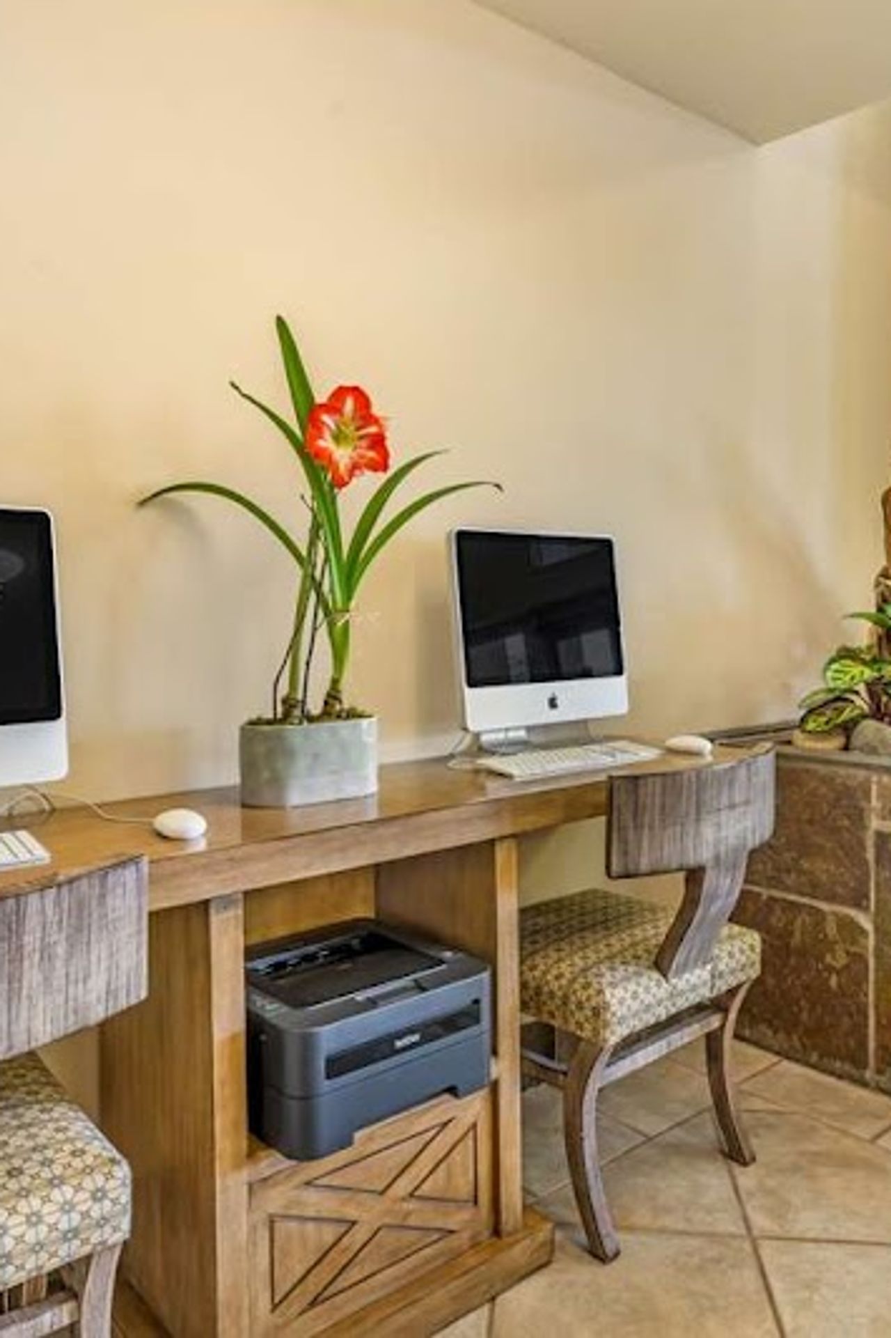 Photo of Best Western Plus Monterey Inn - Business center