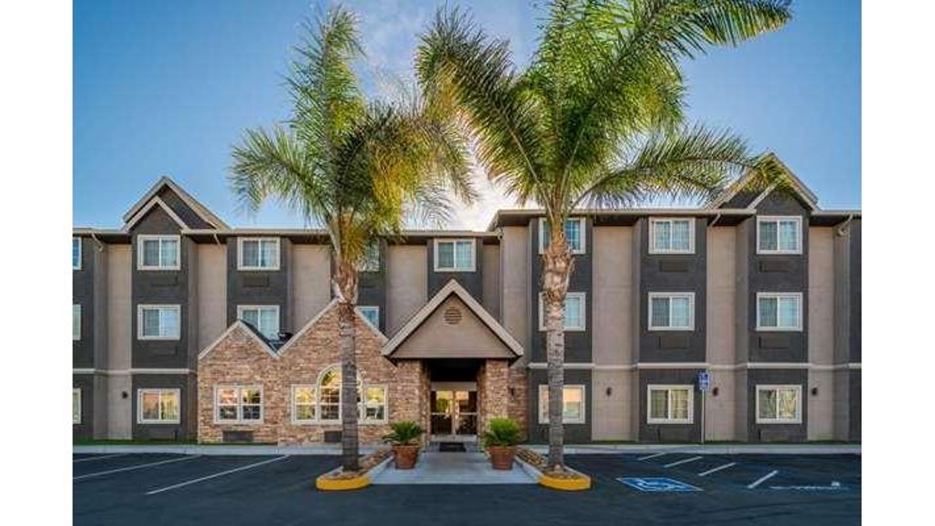 Microtel Inn & Suites by Wyndham Tracy