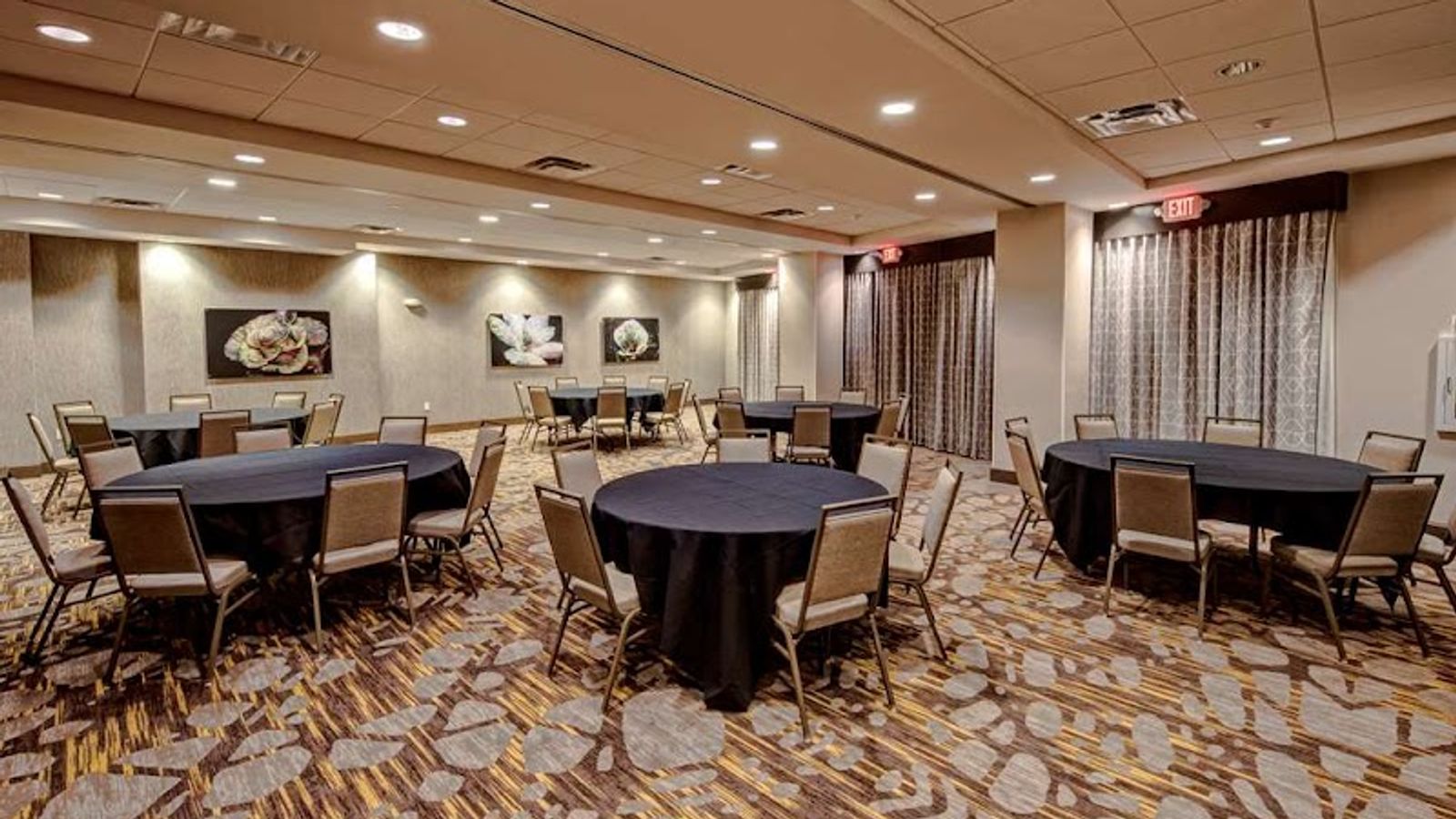 Photo of Hampton Inn & Suites San Jose Airport